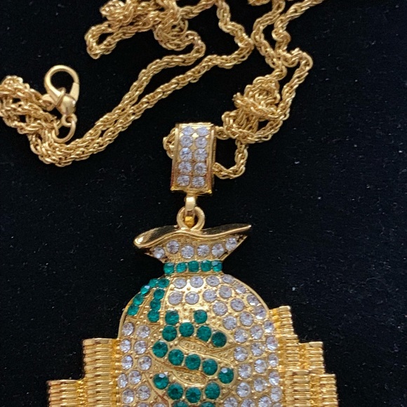 Pendant Charm Necklace - Picture 3 of 3